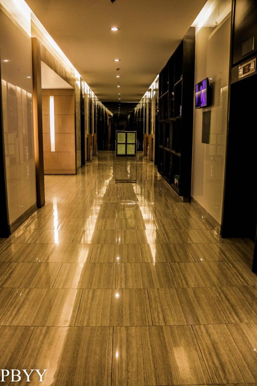 Stays At Green Residences 1 Studio Room Couples Bed With Complimentary Breakfast For 2 Манила Екстериор снимка